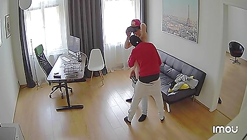 Guy gives a blowjob and the amateur girl is fucked