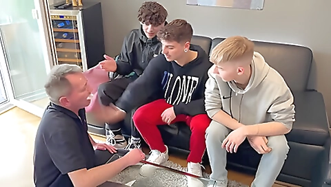 Teeny groups of hardcore girls cum from foot fucked