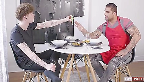 Amateur gay babe with a tattoo shows herself in a hardcore show